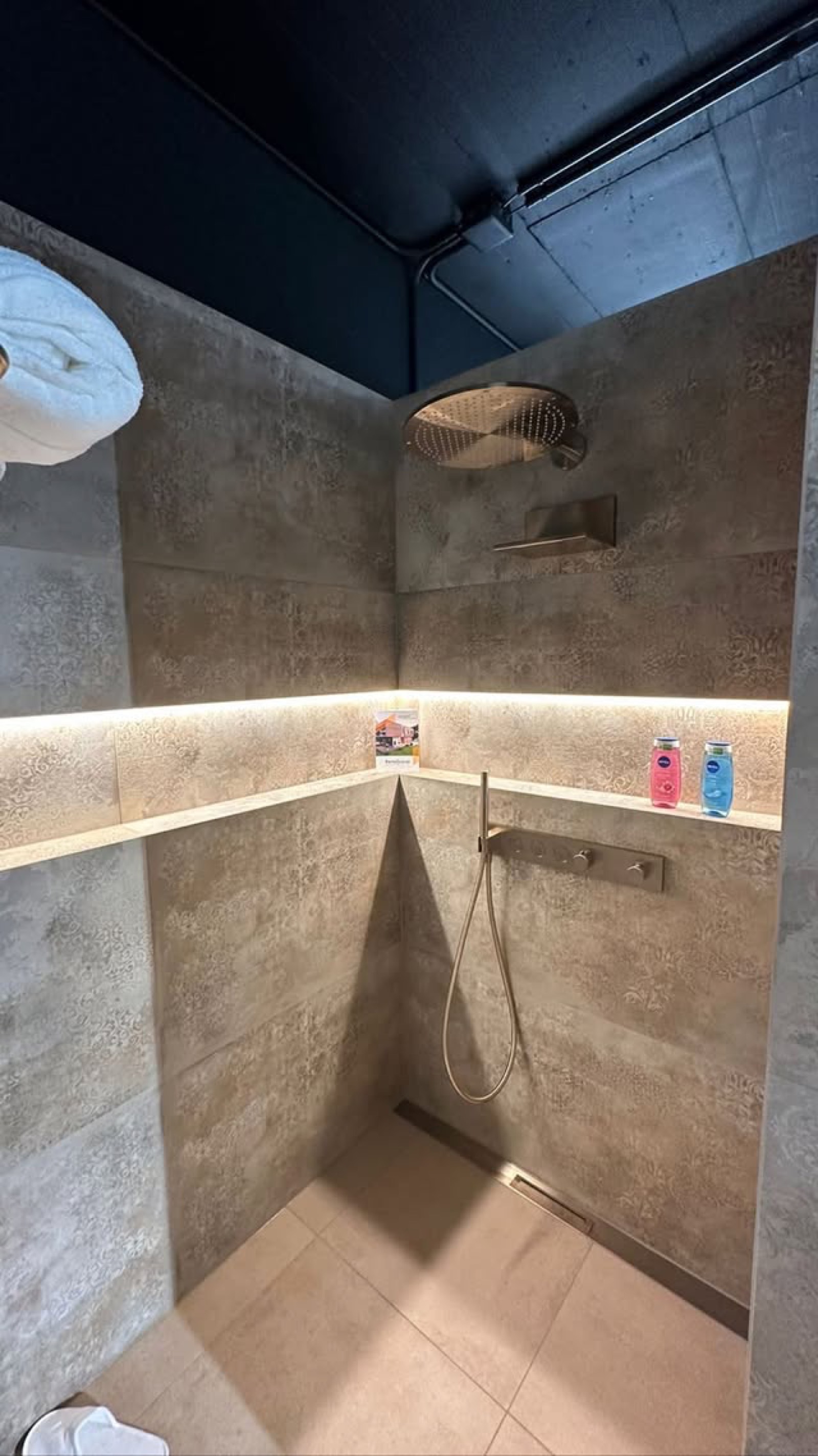Badausstellung Showroom Pratteln, Ansicht 3
