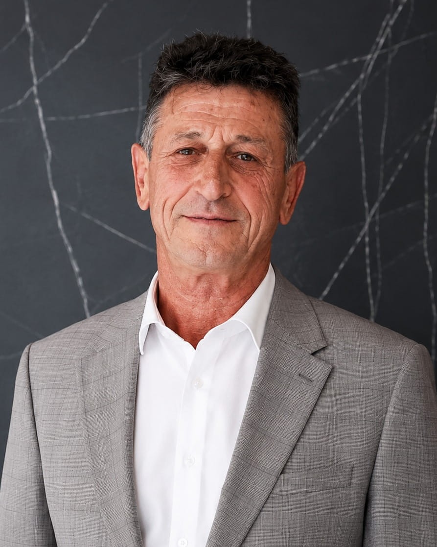 Imran Murati, Senior Logistik & Auslieferung, Reno Group AG